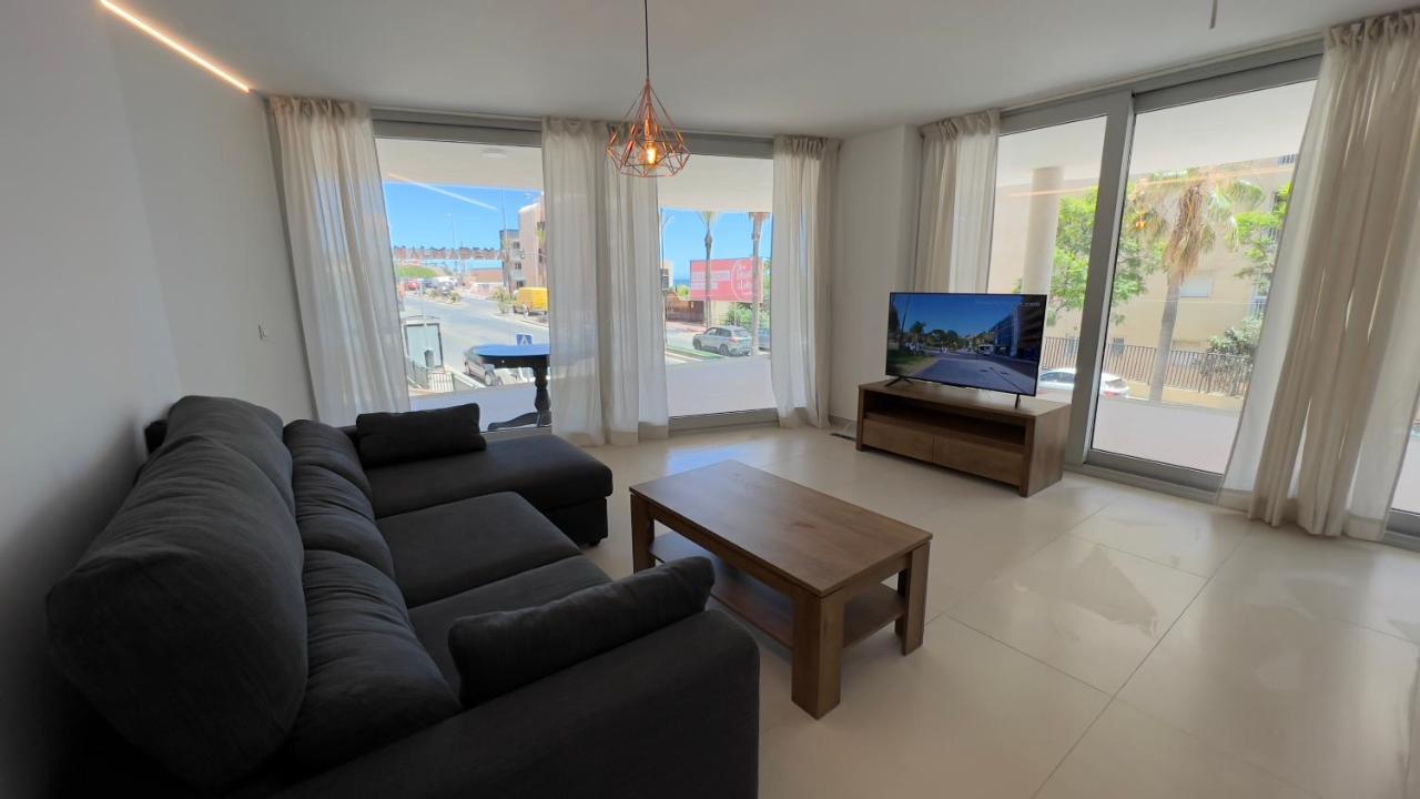 2Bedroom Beach Front Unit Wave Collection Fuengirola Extérieur photo